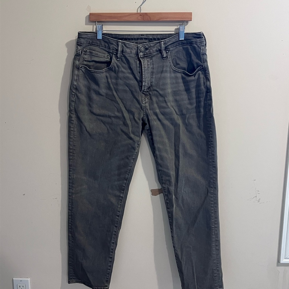 American Eagle Outfitters Men's Relaxed Black Jeans